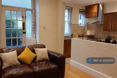 2 bedroom flat to rent, Cosway Mansions, London, NW1