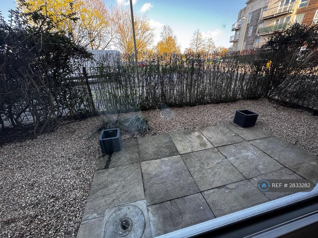 Garden/Patio Area