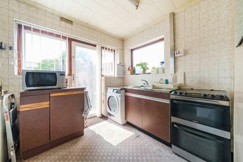 3 bedroom semi-detached house for sale, Queens Walk, Ruislip, HA4