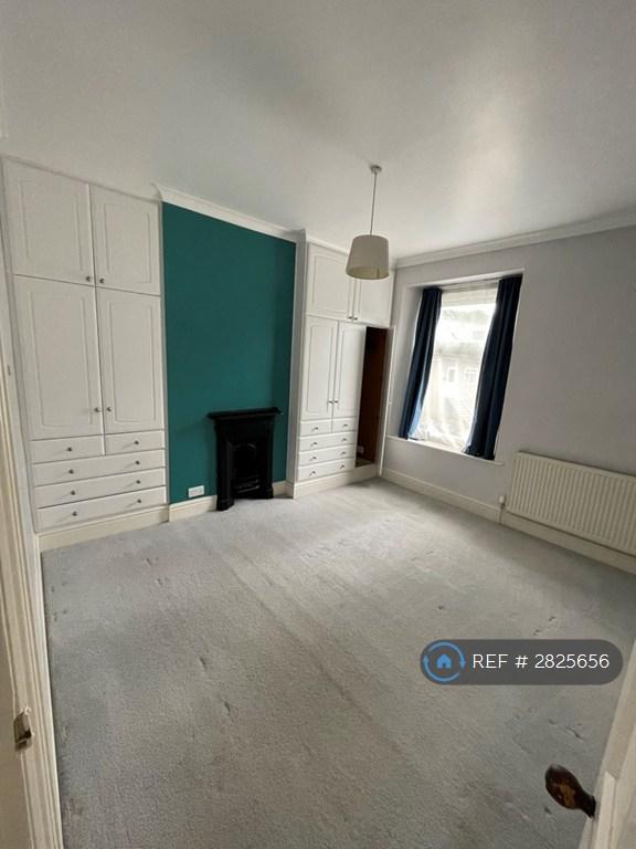 Bedroom 1 (First Floor)