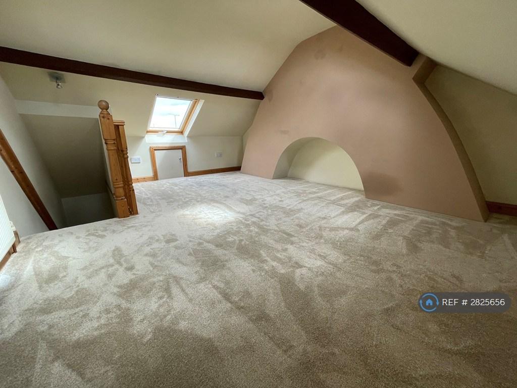 Bedroom 2 (Second Floor)