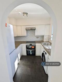 1 bedroom flat to rent, Medesenge Way, London, N13