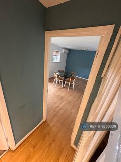 undefined, Athol Square, London, E14
