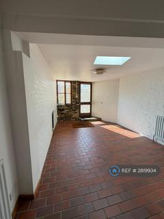 2 bedroom terraced house to rent, East St, Saffron Walden, CB10