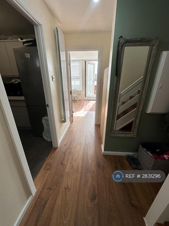 Entrance / Hallway