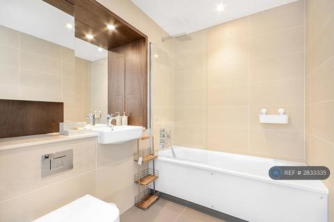 undefined, Maine Tower, London, E14