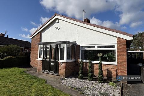 3 bedroom bungalow to rent, Thirlmere Close, Alderley Edge, SK9