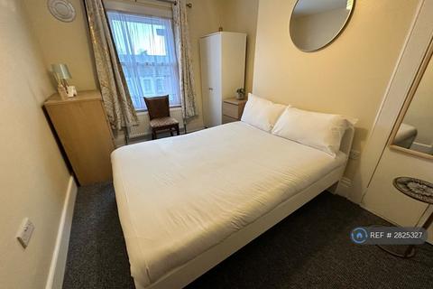 undefined, Hornsey Park Road, London, N8