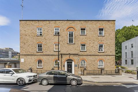 undefined, Wilton Court, Cavell Street, London, E1