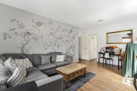 undefined, Wilton Court, Cavell Street, London, E1