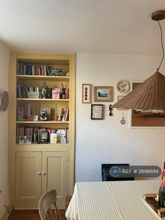 Dining Room Ft Bookcase