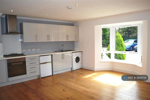 undefined, Lawrence House, Redhill, RH1