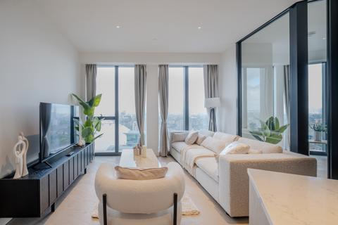 2 bedroom flat to rent, Nine Elms Lane London SW8