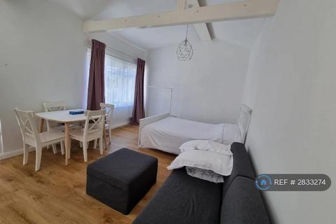 undefined, Elsrick Avenue, Morden, SM4