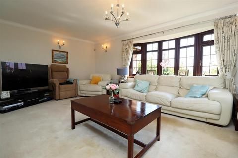 4 bedroom detached bungalow for sale, Hilton Road, Seamer, TS9 5LX