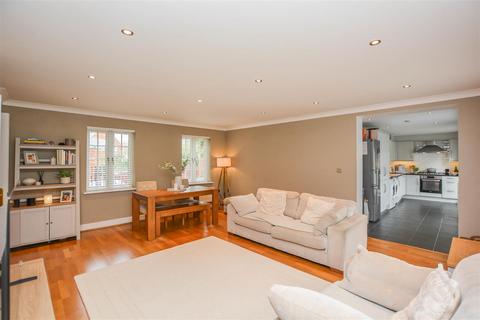 2 bedroom apartment for sale, Pastoral Way, Warley, Brentwood