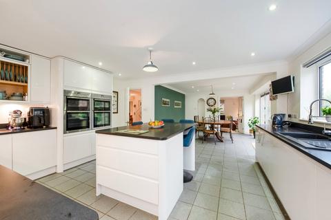 5 bedroom detached house for sale, Heathfield Road, Petersfield, Hampshire