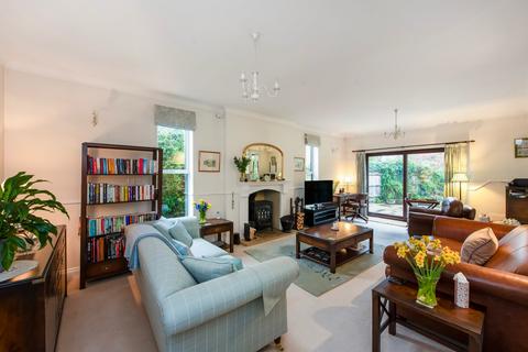 5 bedroom detached house for sale, Heathfield Road, Petersfield, Hampshire
