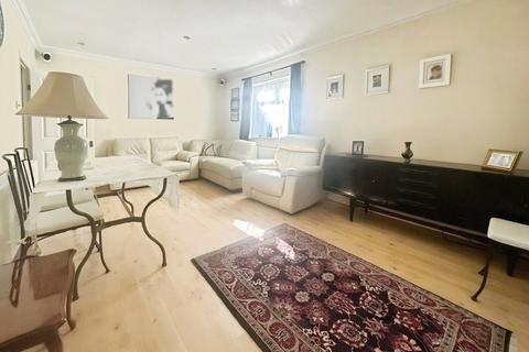 undefined, Lower Cippenham Lane, Slough, Berkshire