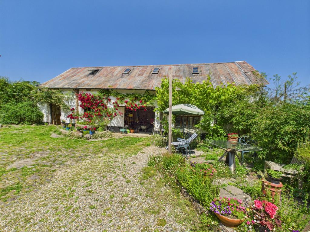 Outbuilding