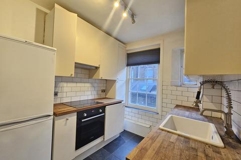 1 bedroom flat for sale, Enfield Cloisters, Fanshaw Street, N1 6LD