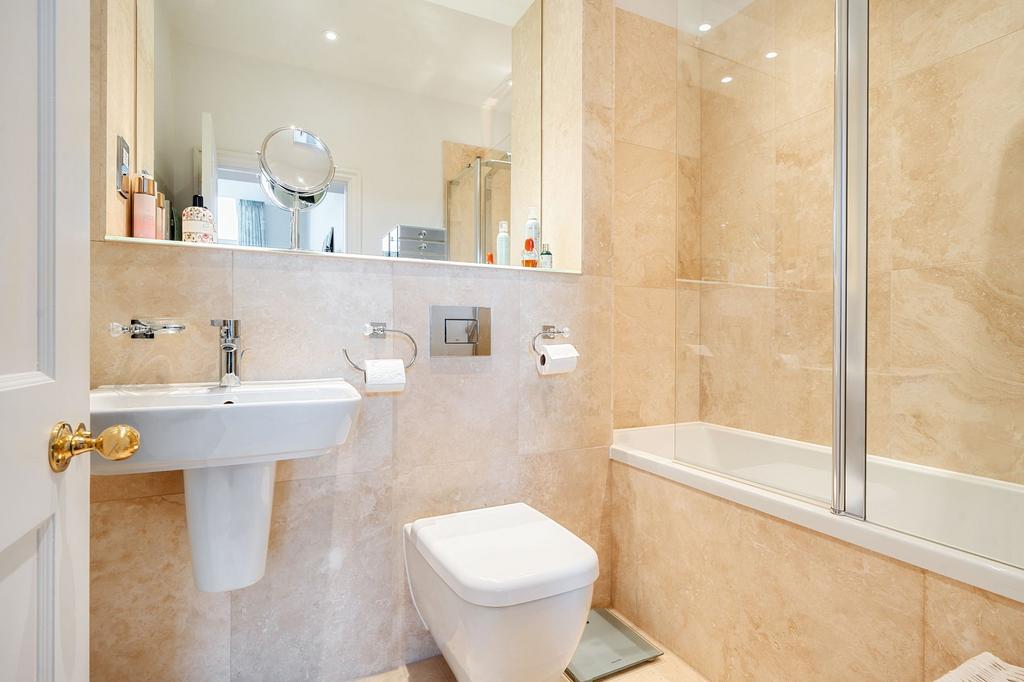 Ensuite Bathroom