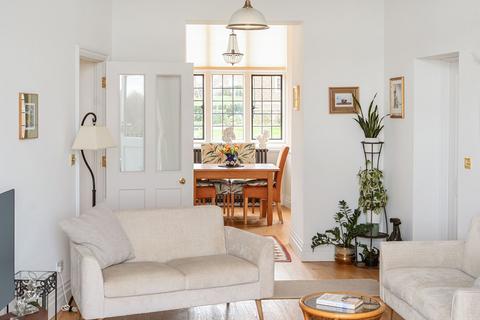 undefined, Kings Drive, Midhurst, GU29