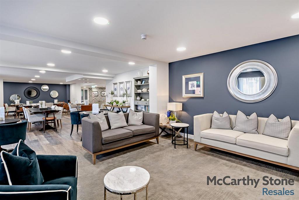 Homeowners Lounge