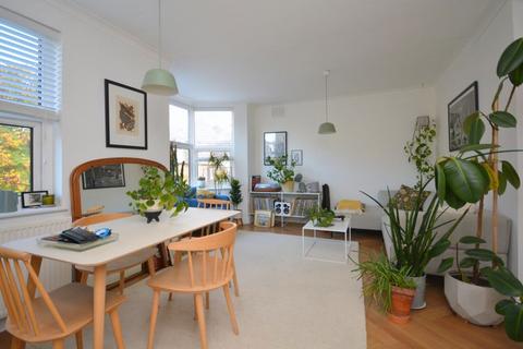 3 bedroom flat to rent, Samuel Court, Athelstan Road, Margate, CT9 2BA