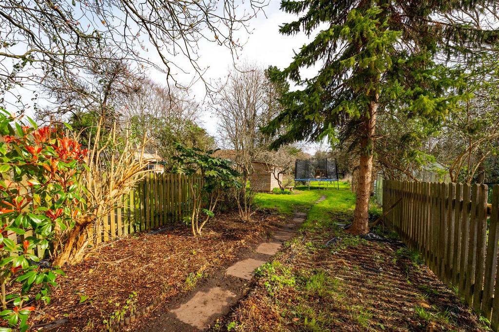 5 The Cottages, Station Road Wrington BS40 5 LH -57