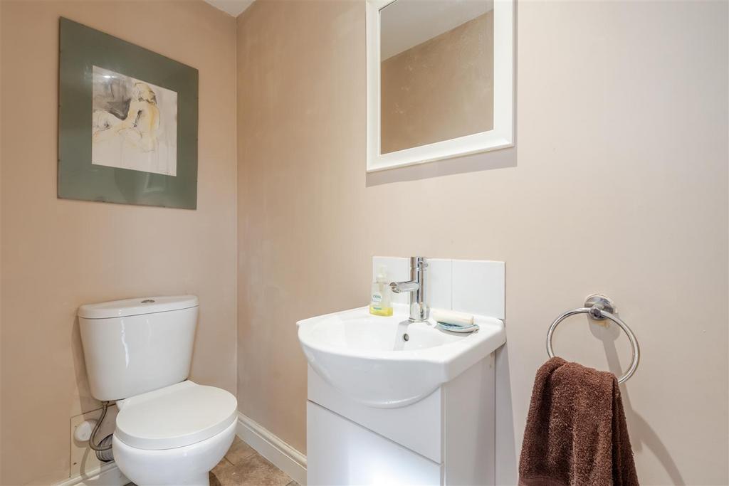 5 The Cottages, Station Road Wrington BS40 5 LH -23