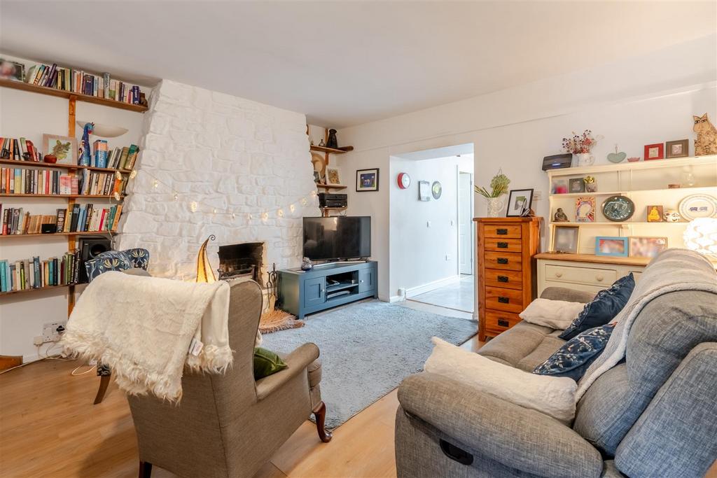 5 The Cottages, Station Road Wrington BS40 5 LH -7.