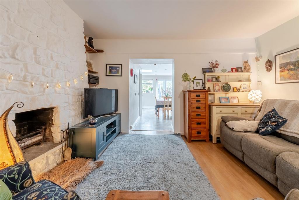 5 The Cottages, Station Road Wrington BS40 5 LH -4.
