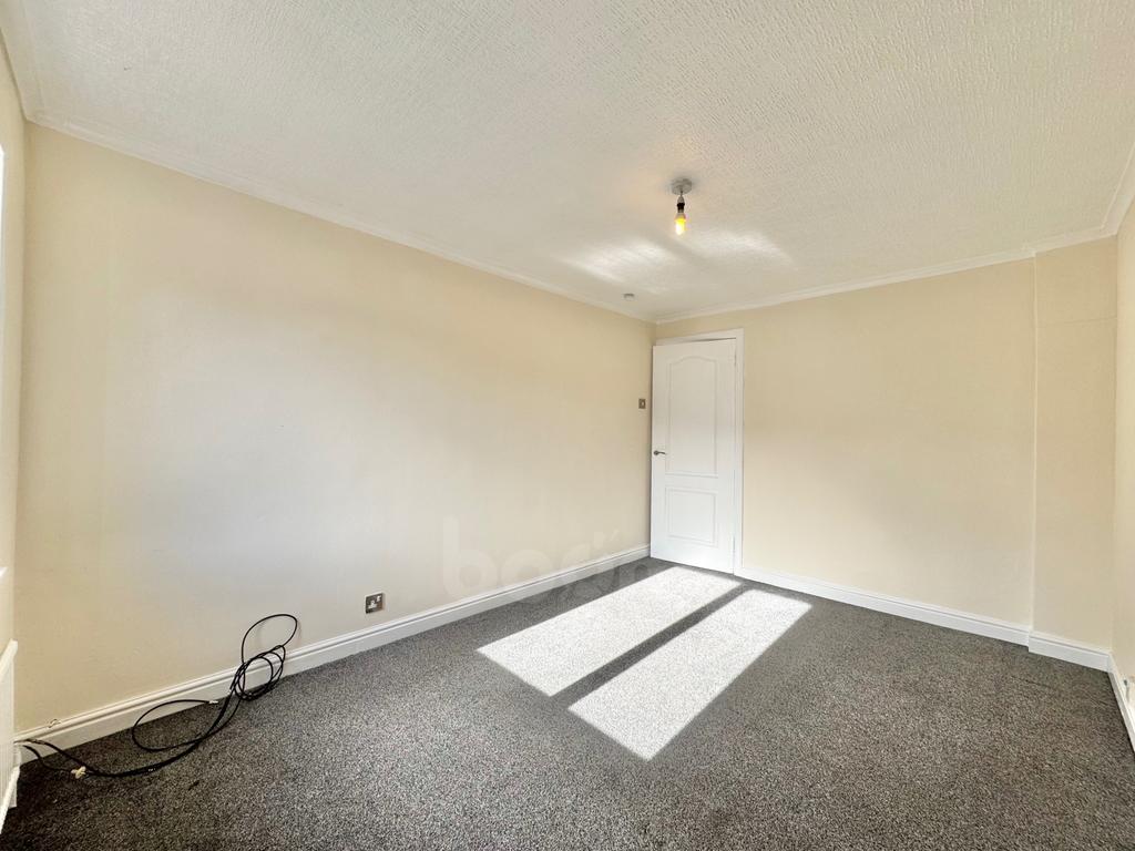 Oakwood Drive, Beith bed one