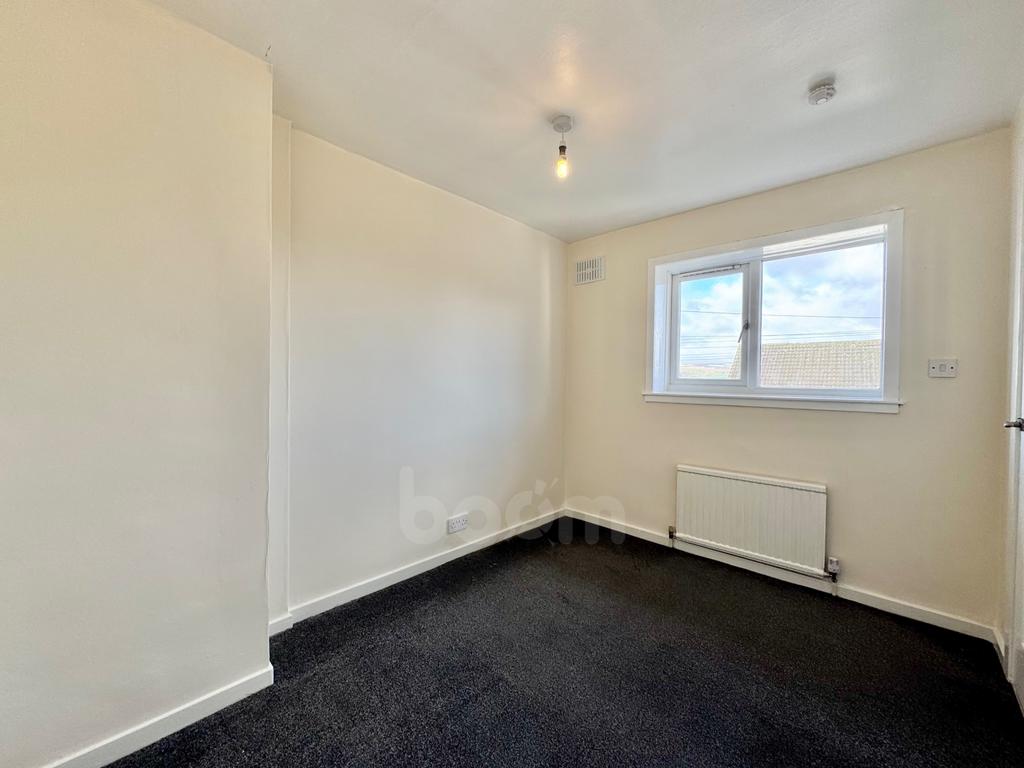 Oakwood Drive, Beith bed three