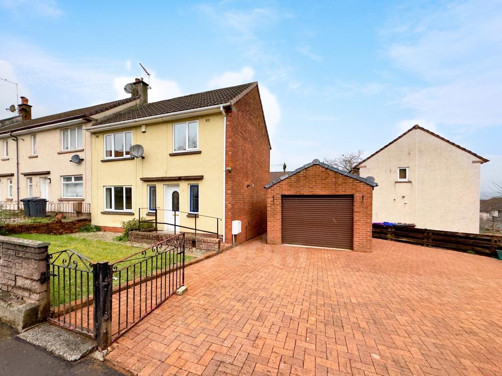 Oakwood Drive, Beith Three Bedroom End terraced ho