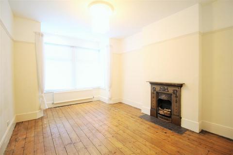 2 bedroom ground floor flat to rent, Meteor Road, Westcliff-On-Sea