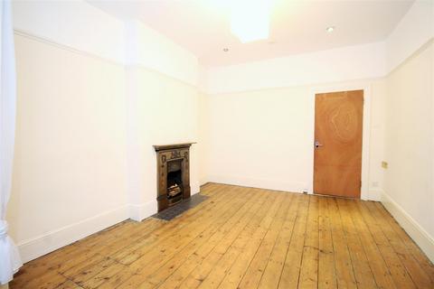 2 bedroom ground floor flat to rent, Meteor Road, Westcliff-On-Sea