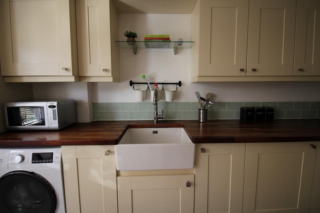 Kitchen sink