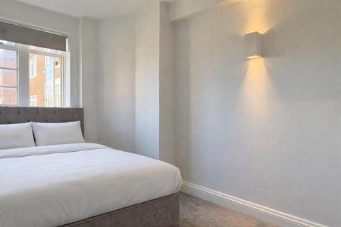 2 bedroom flat to rent, Pembroke Road, London W8