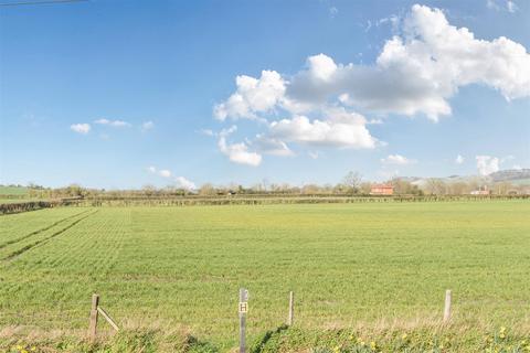 4 bedroom detached house for sale, Fieldside, Coate, Devizes