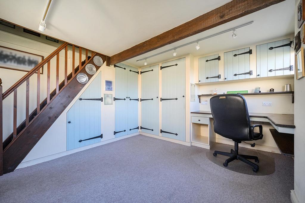 Studio/Home Office