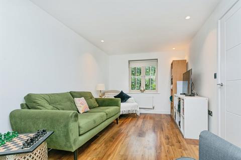 3 bedroom end of terrace house for sale, Flanders Close, Bicester