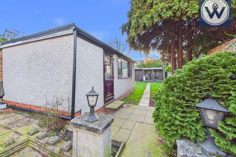 4 bedroom semi-detached house for sale, Woodlands Gardens ,walthamstow ,walthamstow ,E17 3PS