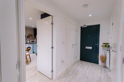 undefined, Goldcrest Close, Daventry