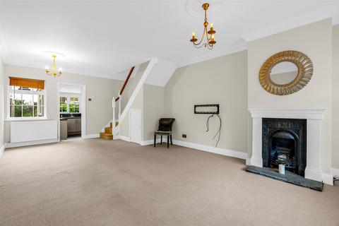 2 bedroom terraced house for sale, Parkhurst Road, Bengeo SG14