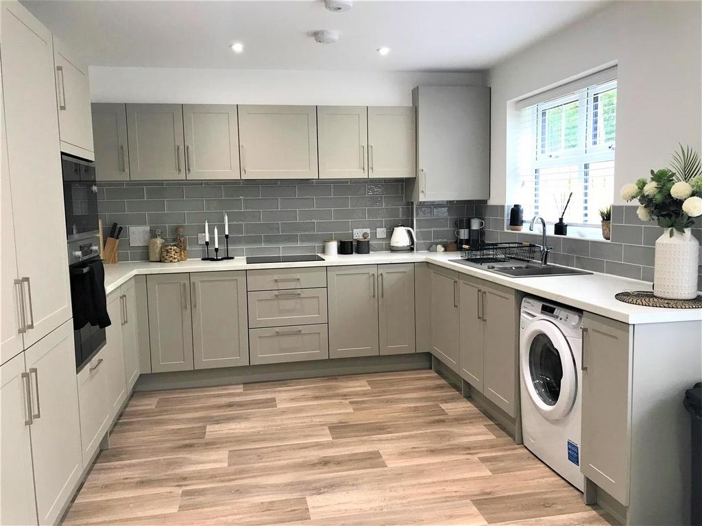 WILLOW KITCHEN.jpg
