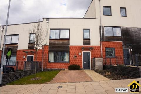 3 bedroom terraced house to rent, Stanford Road, Colchester, Essex, CO4