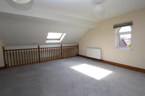 2 bedroom duplex for sale, Flixton Road, Urmston, Manchester