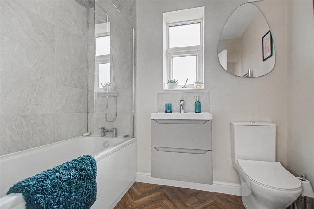 Bathroom.jpeg